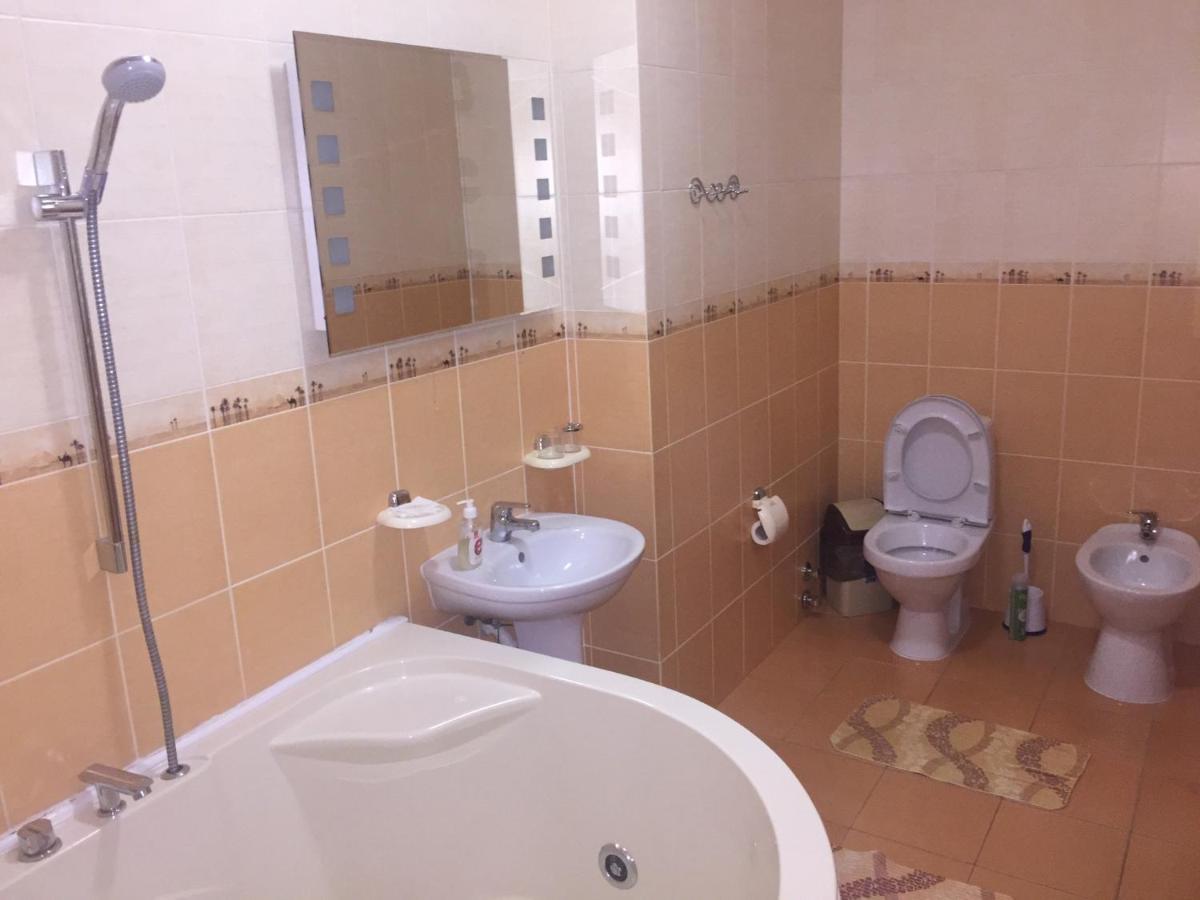 Мотel Vezha 363Kme40 Hotell Molodava Exteriör bild